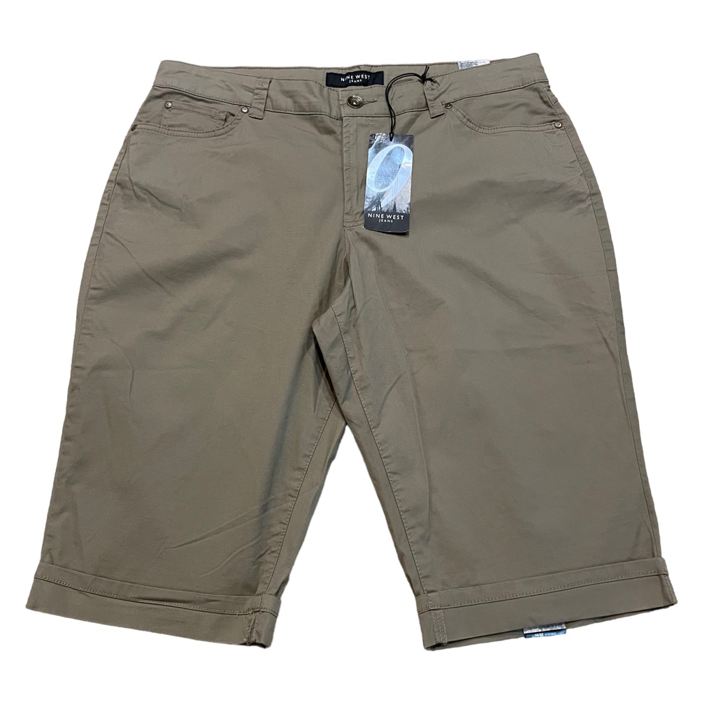Nwt Nine West Brady Soldier Khaki Capri Pants. Size 16/32